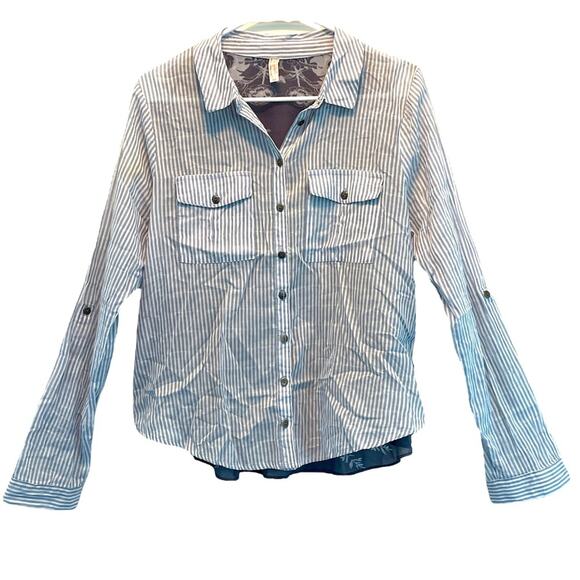 Free People Party in the Back Button Blouse Shirt size Small - Picture 1 of 9